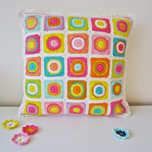 How to Make a Colorful Cushion Cover Models